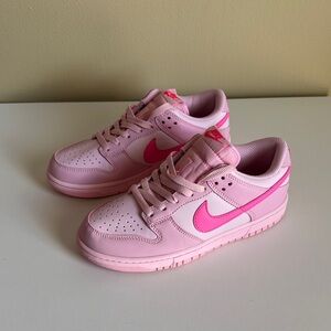 Nike Low Dunks Triple Pinks